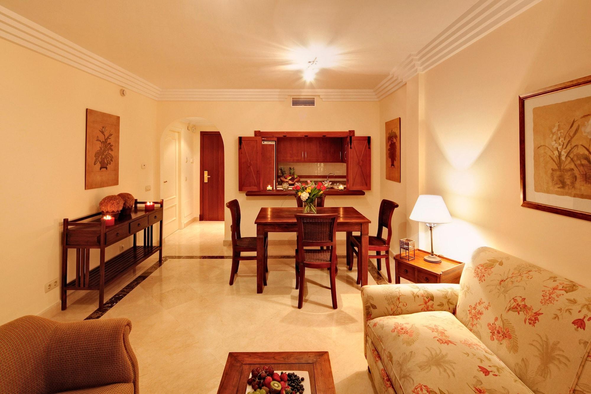 מארבלה Vasari Resort מראה חיצוני תמונה
