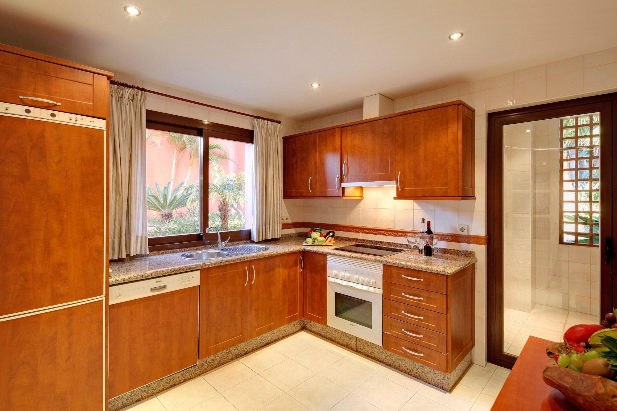 מארבלה Vasari Resort מראה חיצוני תמונה