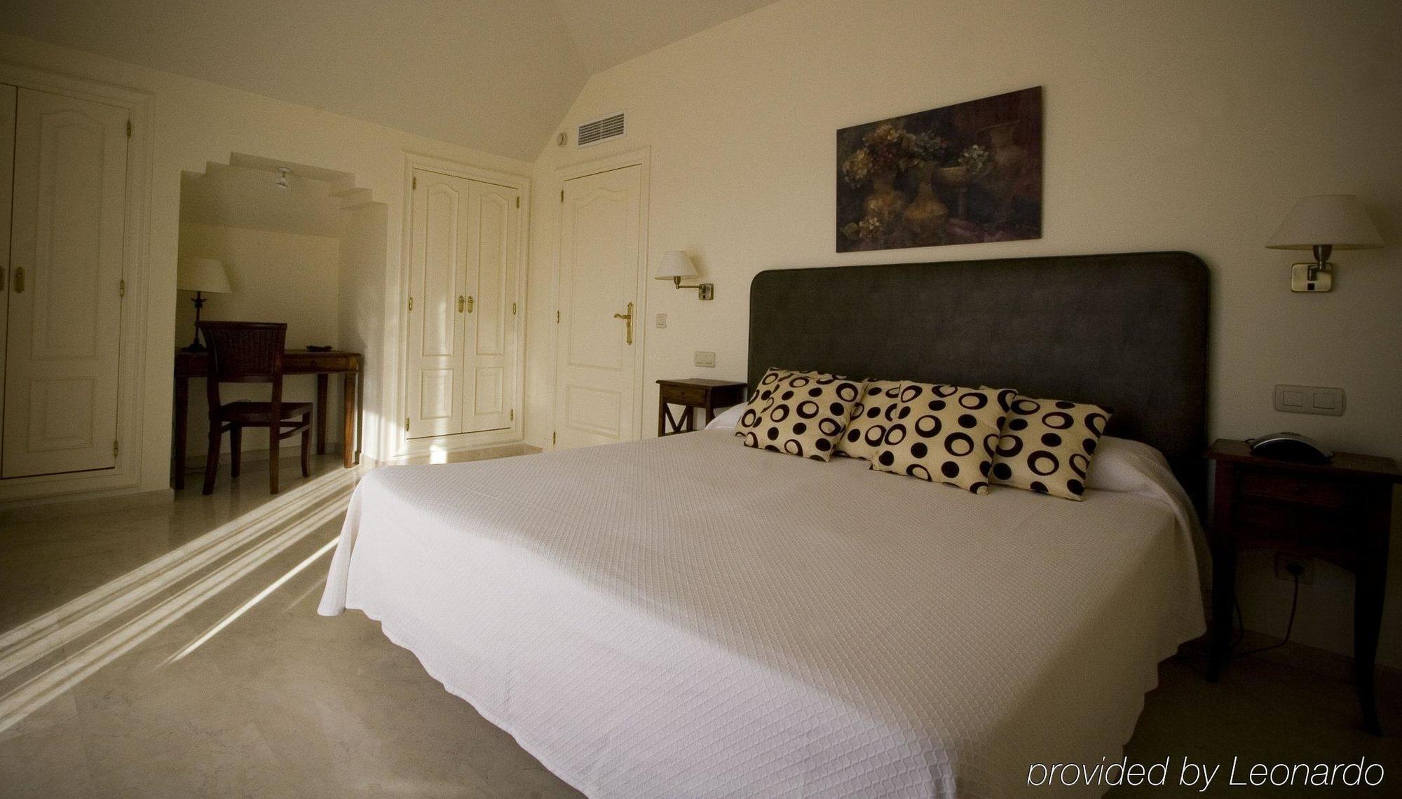 מארבלה Vasari Resort חדר תמונה